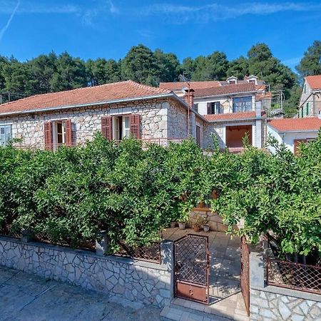 Holiday House With A Parking Space Svirce, Hvar - 17682 Vrbanj Ngoại thất bức ảnh