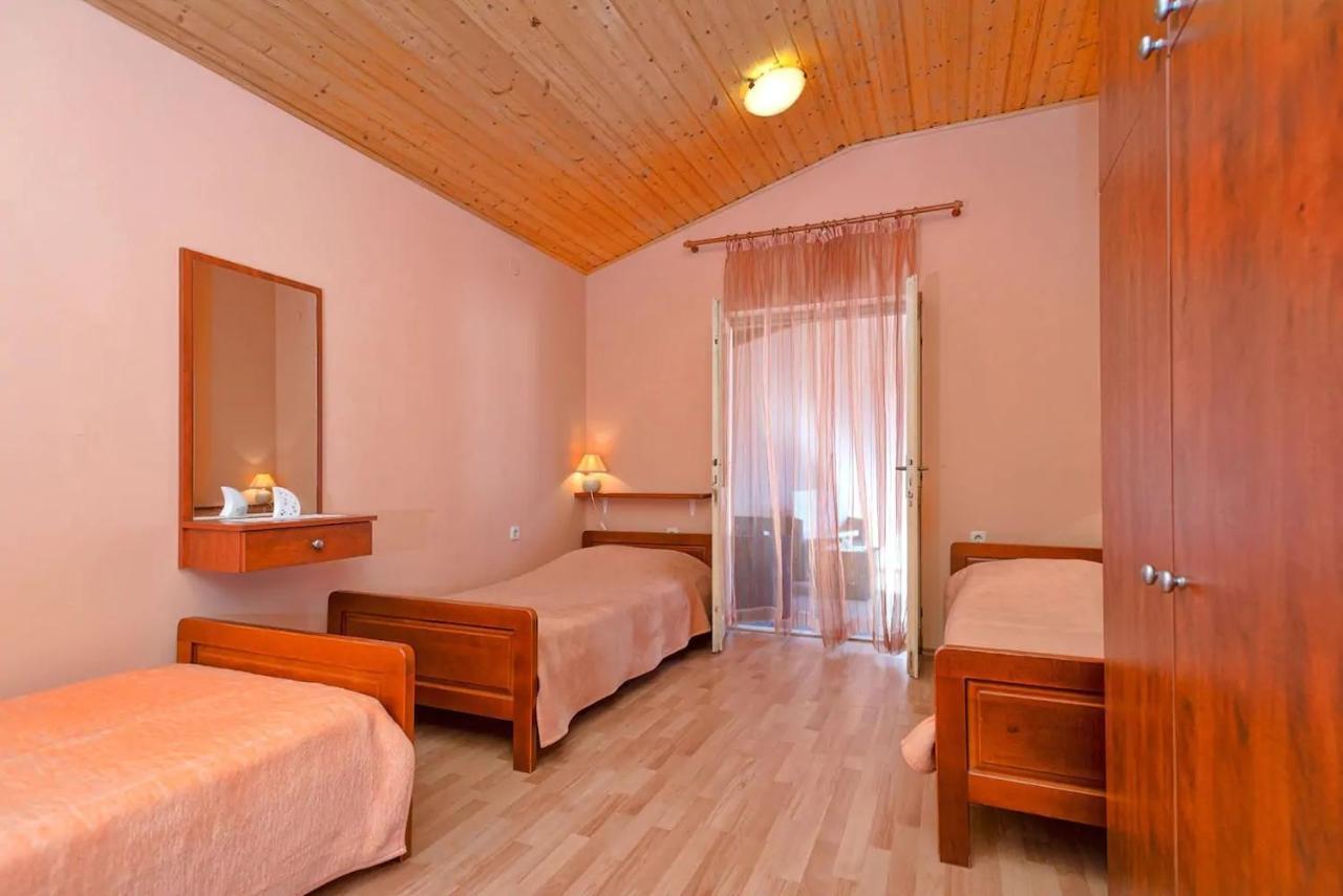 Holiday House With A Parking Space Svirce, Hvar - 17682 Vrbanj Ngoại thất bức ảnh